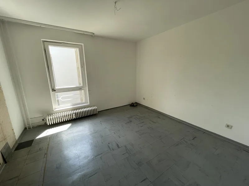 *STUDIERENDE GESUCHT* 2-Zimmer Wohnung in zentraler Lage — photo 1